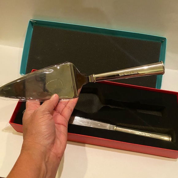 Kate Spade Darling Point "Mr. And Mrs." 2Pc Dessert Set - Picture 4 of 10